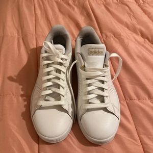 Women’s adidas size 9